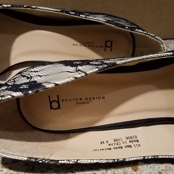Boston Design Studio Lace Pumps - Picture 5 of 5